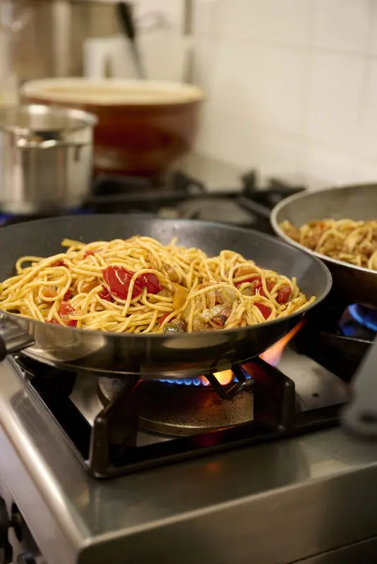 Pasta kochen beim Teamevent